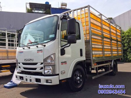 Xe tải Isuzu NMR 310 thùng chở gia cầm