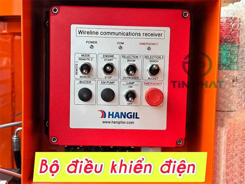 So Sánh Thang Nâng Người làm việc trên cao 12m Hangil và Genie 16 Bộ truyền cáp điều khiển của thang nâng người hangil 12m
