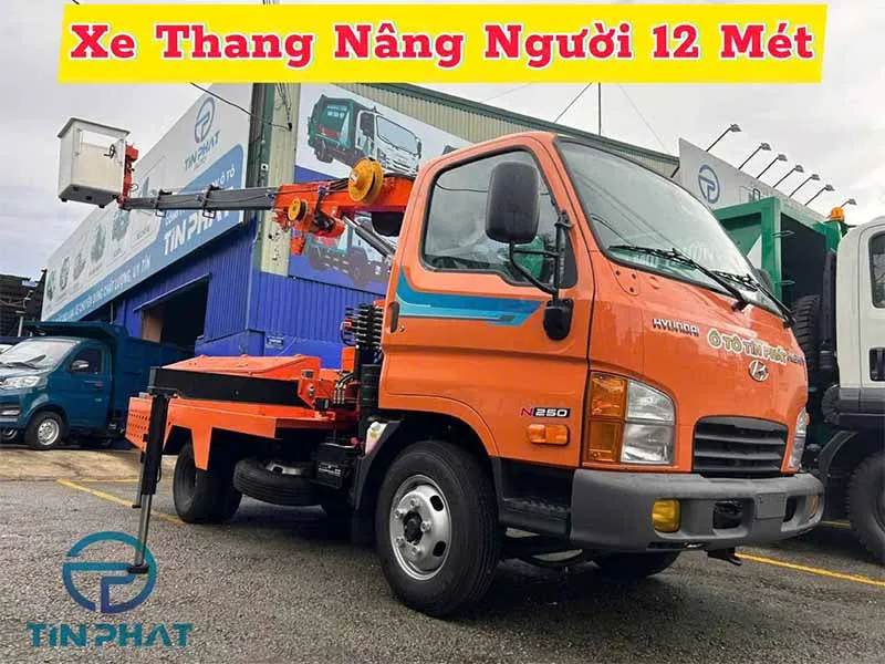 So Sánh Thang Nâng Người làm việc trên cao 12m Hangil và Genie 4 xe nâng người 12m hangil hàn quốc màu cam, giá tốt tại xưởng