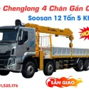 báo giá xe cẩu chenglong 4 chân soosan scs1215 rẻ nhất. cabin xe màu xám. sẵn xe giao tại xưởng