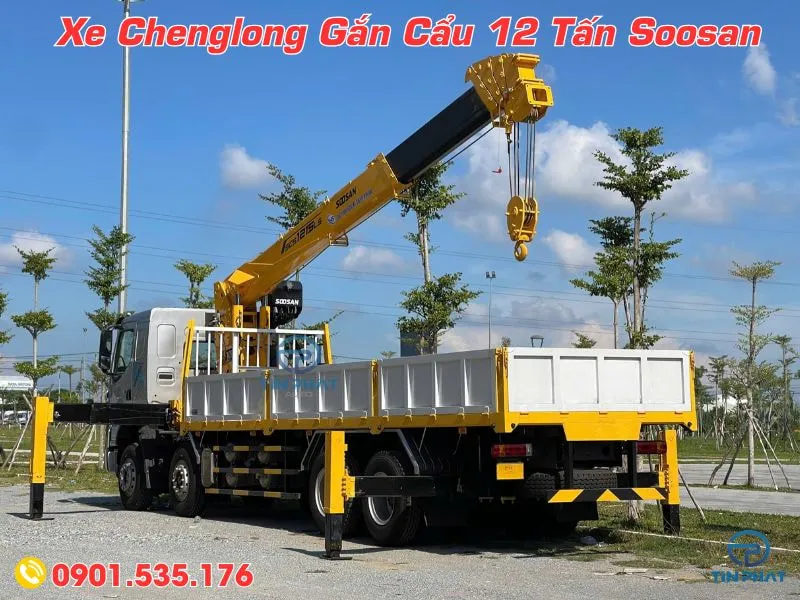 Xe Chenglong 4 Chân Gắn Cẩu Soosan SCS1215 (Mới Nhất 2025) 28 sức nâng cẩu soosan scs1215 lớn nhất 13 tấn tại 2 mét