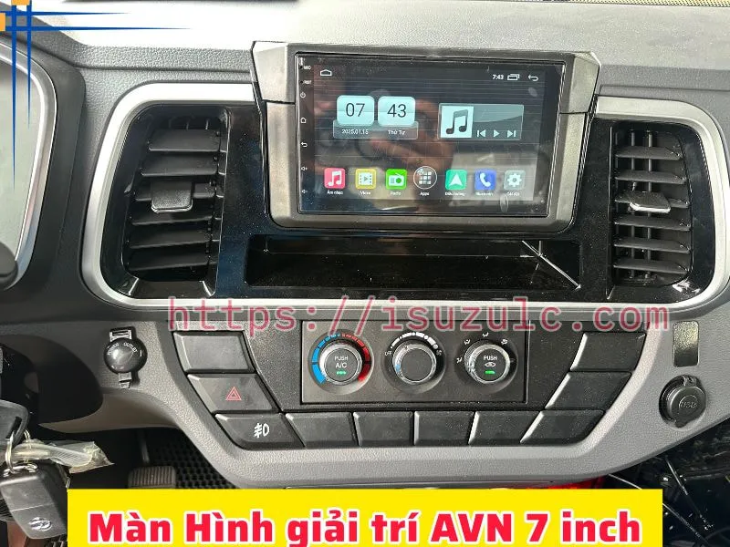 Xe Ép Rác 6 Khối Thaco Linker (Euro 5) Mới Nhất 2025 35 Nội thất xe ép rác 6 khối thaco Linker hiện đại với màn hình DCD