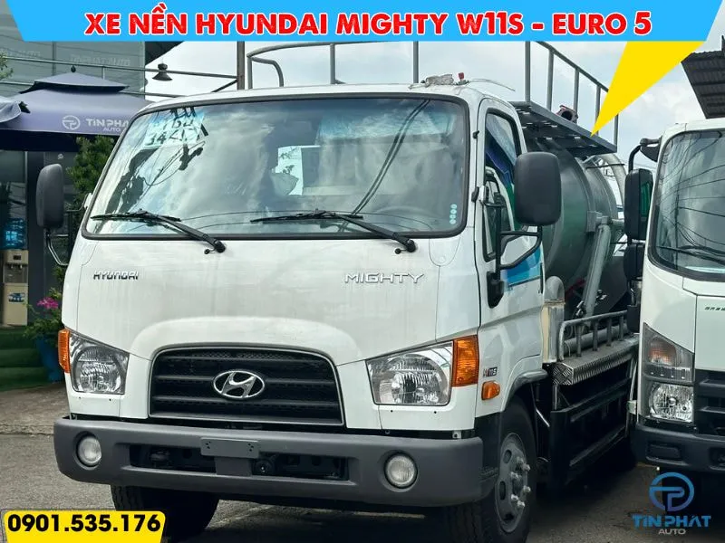 Xe Hút Bể Phốt 6 Khối Hyundai W11S 19 xe nền hyundai w11s lắp bồn 6 khối. Xe mới nhất 2025 màu trắng.
